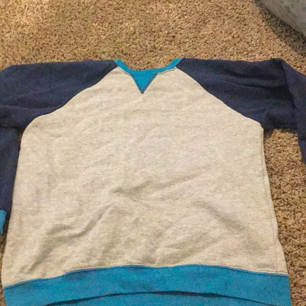 Long sleeve light blue dark blue gray sweatshirt
